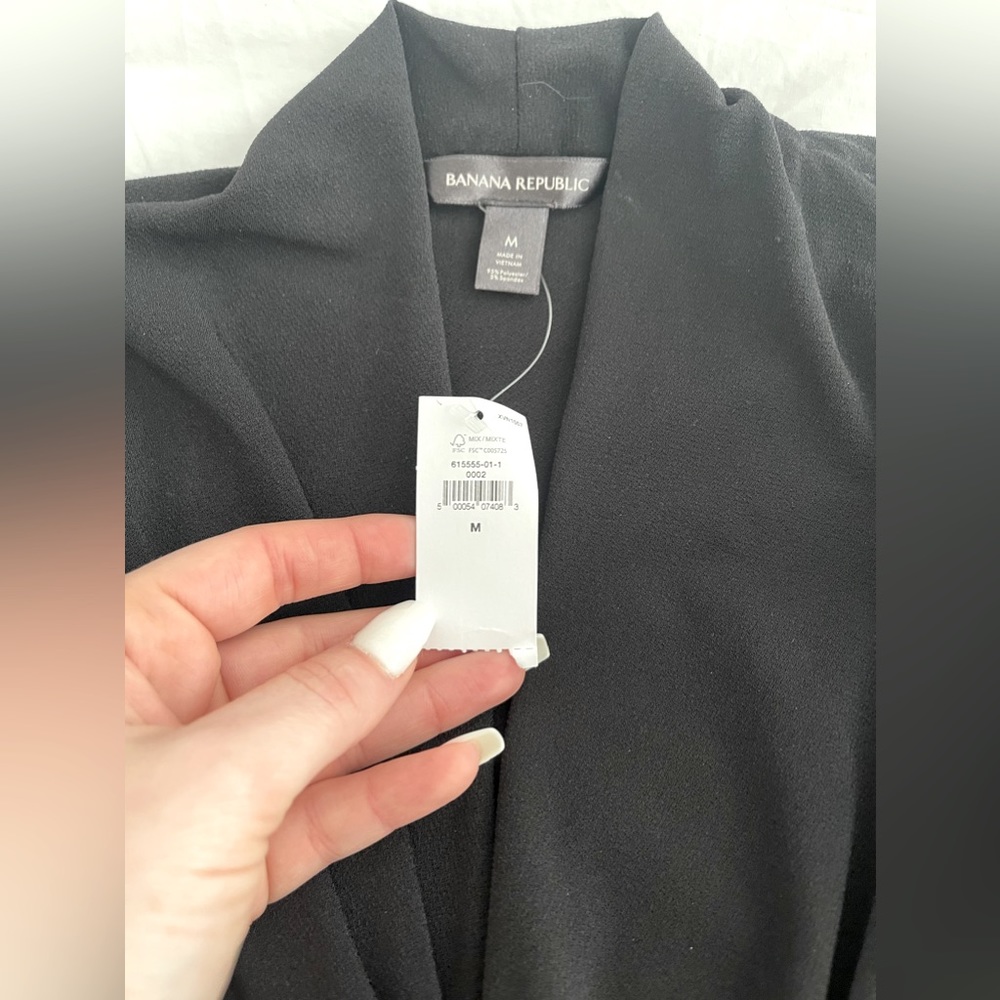 Banana Republic wrap style top + NWT